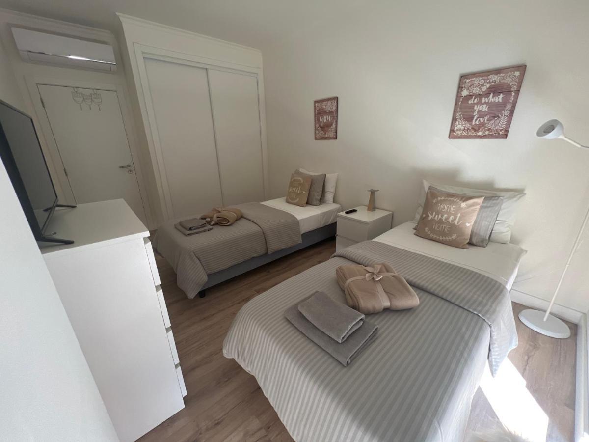 Modern Twin Room With A Balcony Montijo Luaran gambar